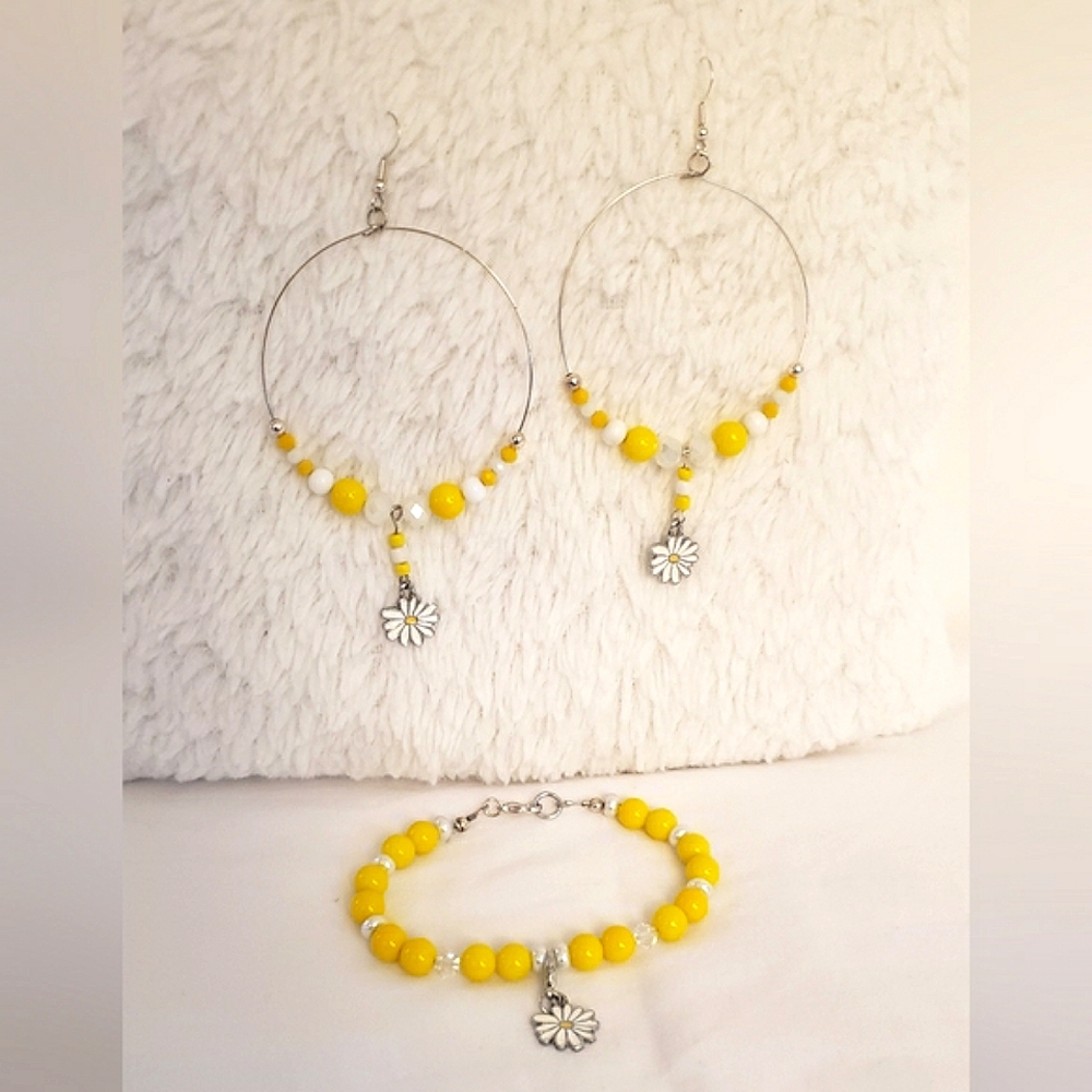 Handmade 8.25 inch bracelet/anklet and hoop earrings set.